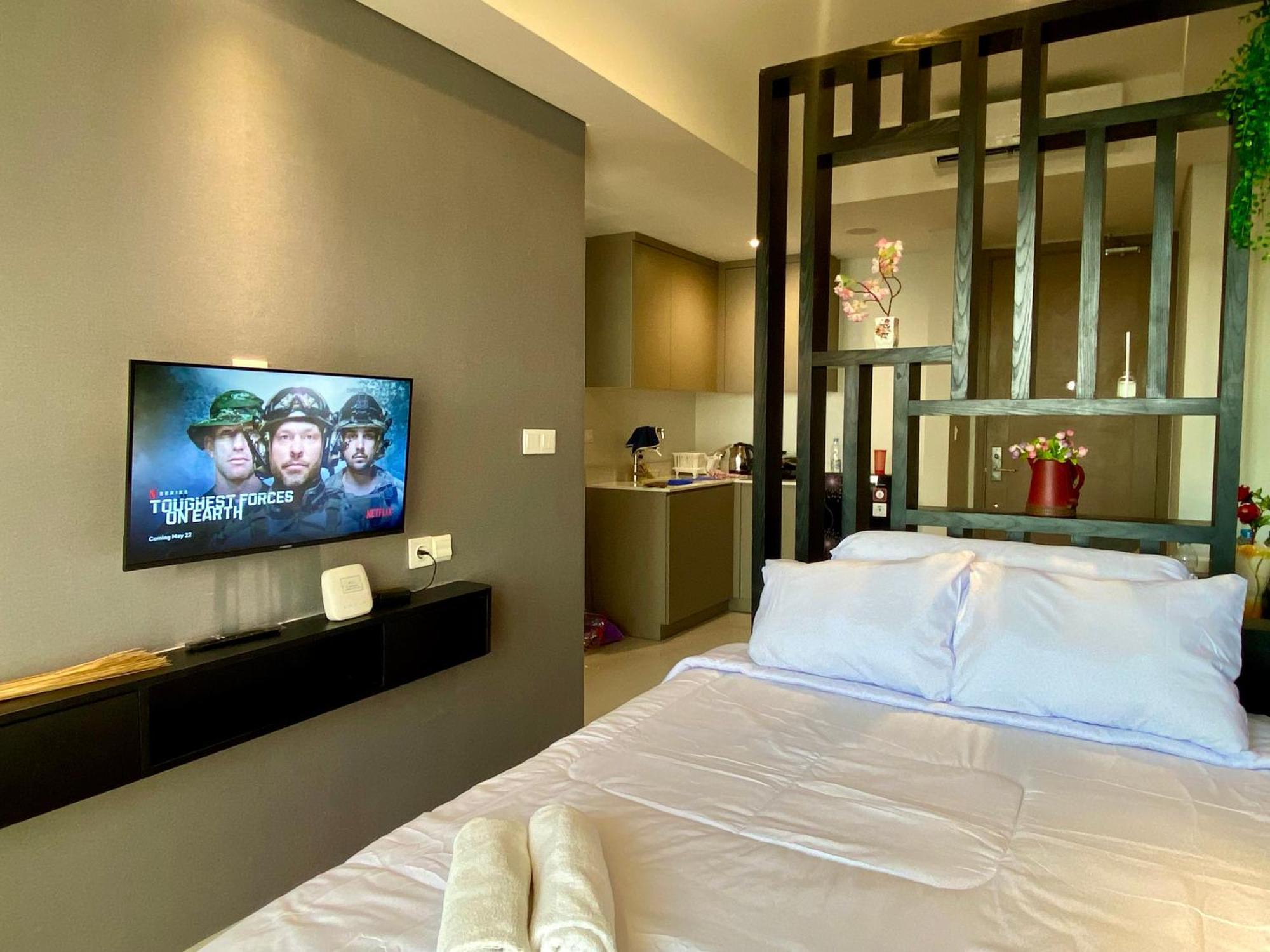 Comfort And Luxury Private Room At Goldcoast Pik Jakarta Exteriör bild