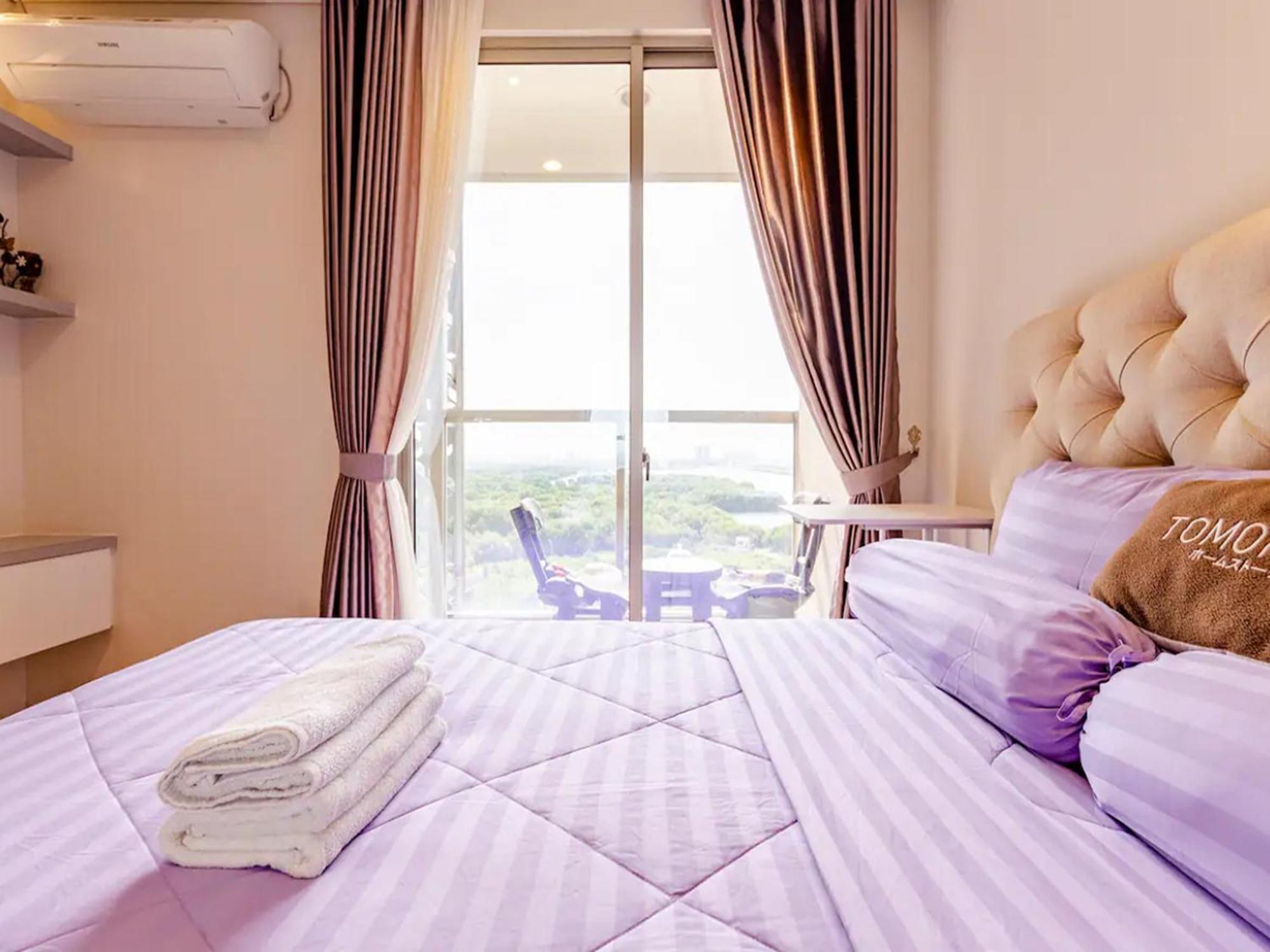 Comfort And Luxury Private Room At Goldcoast Pik Jakarta Rum bild