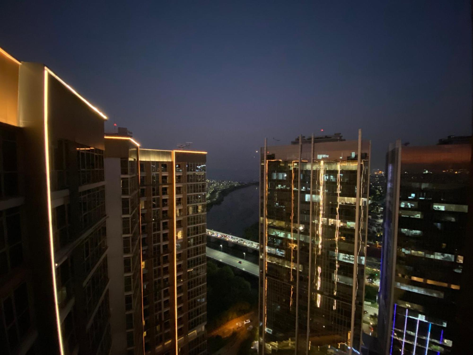 Comfort And Luxury Private Room At Goldcoast Pik Jakarta Rum bild