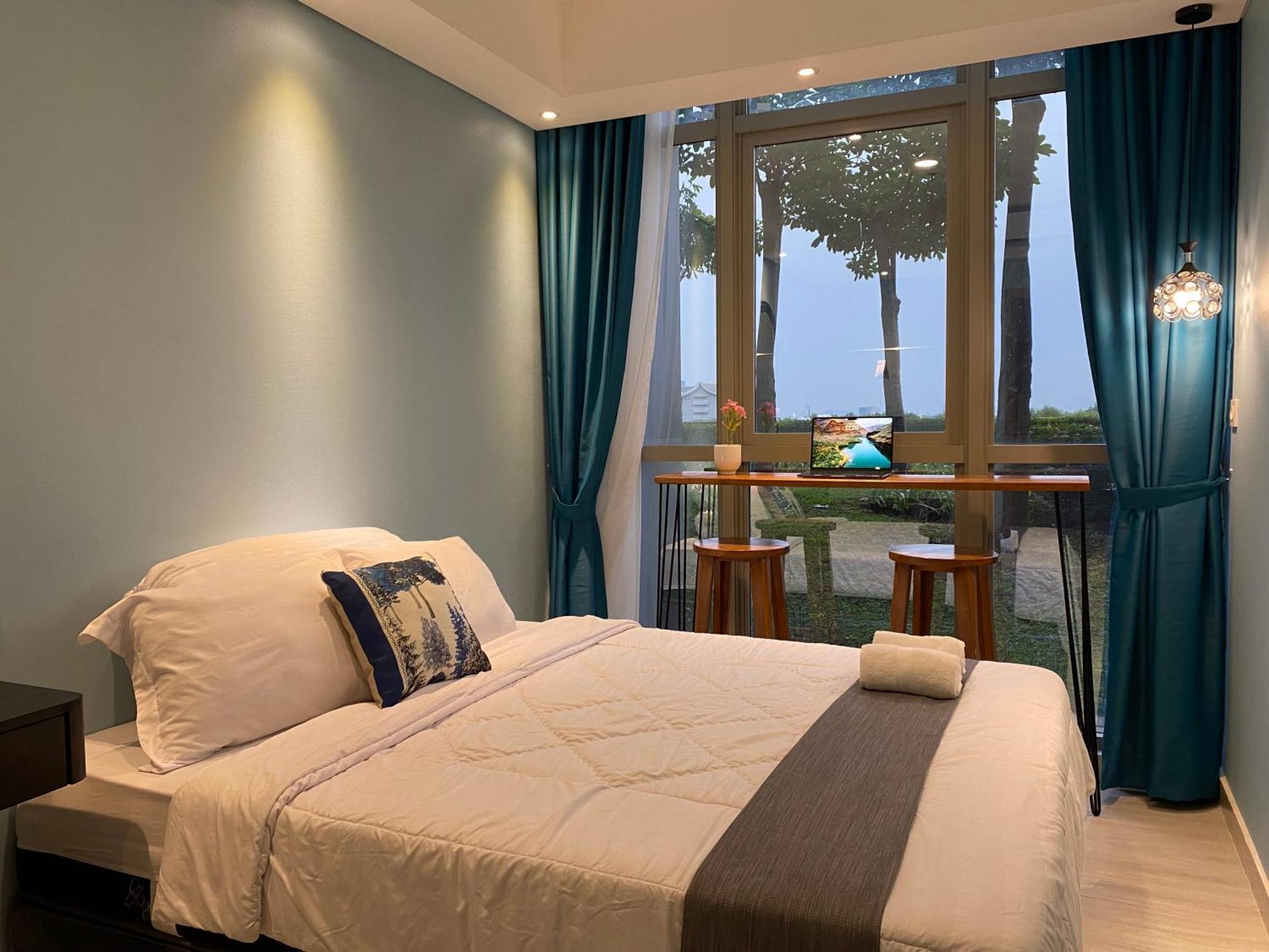 Comfort And Luxury Private Room At Goldcoast Pik Jakarta Rum bild